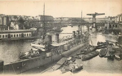 Porto de Bordeaux — Visão do porto com navio militar — Editor Lévy e Neurbin, Paris