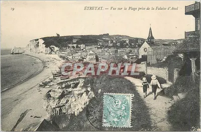 ÉTRETAT — Vista da Praia tirada da Falésia de Aval — Bilhete postal antigo n°19