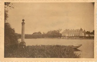 Palácio de Rambouillet — Vista tirada da ilha das Colunas — Coll Moreau