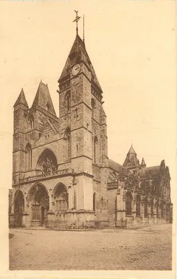 Igreja de Les Andelys — vista da fachada e da torre sineira — Lévy et Neubourg, Paris