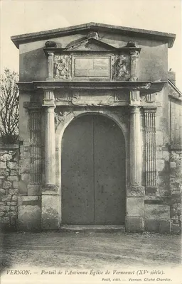 Vernon — Portal da Antiga Igreja de Vernonnet (século XV) — Petit, edição Vernon. Cliché Chardin.