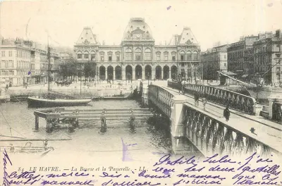 Le Havre — A Bolsa e a Passarela — LL