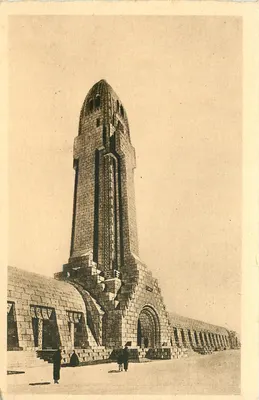 Ossuário e Farol de DOUAUMONT — Léon Azéma, Max Edre e Jacques Hardy, arquitetos — Heliógrava