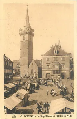 Obernai - A Torre da Capela e o Hôtel de Ville