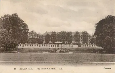 Argentan — Vista das Casernas — Selecta