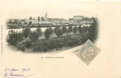 Sablé-sur-Sarthe — vista panorâmica com igreja e rio — G. Tihault, editora — Cliché M. Douchere
