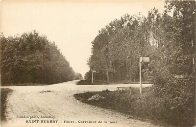 Saint-Hubert — Hotel — Przecinek Tasse — Bourdon photo, Ecommoy
