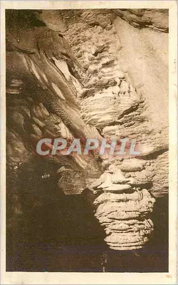 Poço de Padirac (Lot) — Estalactites e cascata de carbonato — Les Belles Cartes Illustrées