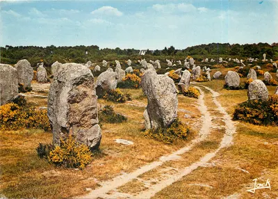 Os alinhamentos do Ménez — Carnac — edição Couleurs de Bretagne, n° 1651