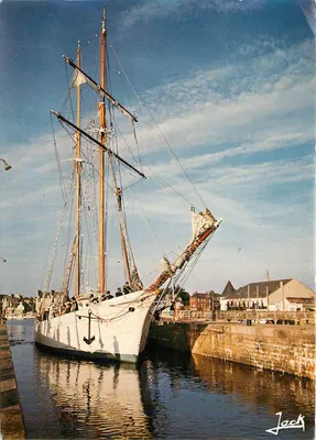 O navio-escola "Belle Poule" — porto de Plouezec — Éditions d'Art JACK