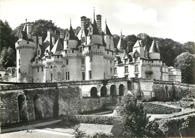 Rigny-Usse (Indre-et-Loire) — O Castelo - Fachaça Principal — Éditions d'Art A.P., Versailles