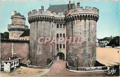 Porta do Velho Castelo — Alençon (Orne) — Edições Gaby