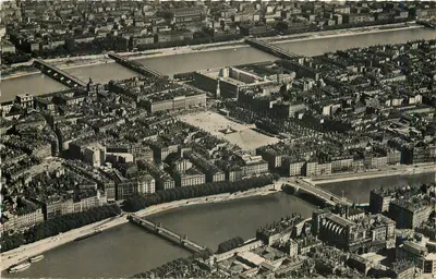 Lyon - Saint-Jean, a Saône, a praça Bellecour e o Rhône — J. Cellard, Lyon
