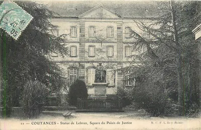 Coutances - Estátua de Lebrun, Praça do Palácio de Justiça — M. C. F. L. Isy (Scine)