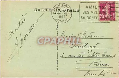 Amiens — Ogólny widok. W centrum, katedra. — Rewers
