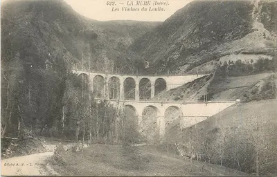Os Viadutos do Loulla — La Mure (Isère) — Olliché A. V. - L. Pone, Editores, Grenoble.