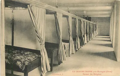 Grande-Trappe perto de Mortagne (Orne) — Quarto dos Religiosos — Coleção G. T.