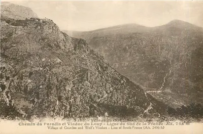 Caminho do Paraíso e Viaduto do Lobo - Aldeia de Gourdon - Linha do Sul da França (Alt. 758 m)