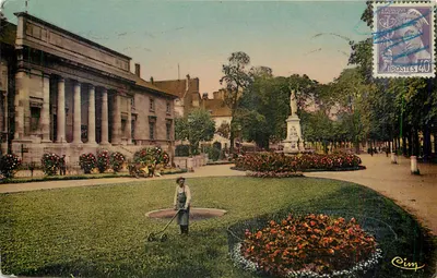 Chalon-sur-Saône — Praça do Palácio de Justiça — Éditeur Cim