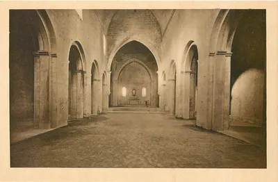Abadia de Senanque - Nef central — igreja abbatial, século XII — Hélio Audry, Gordes (Vaucluse)