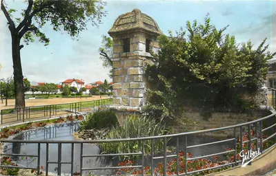 Fonte e jardim em Rochefort-sur-Mer — Editor Gilbert, n° 118