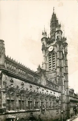 Douai (Nord) — Hotel de Ville com seu sino — Fotógrafo Cim