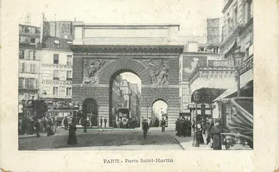 PARIS - Porta São Martinho — vista urbana com placas de aulas de dança — editor não identificado