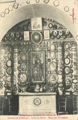 Interior da Basílica - Altar das Graças - Virgem das Processões — Notre-Dame du Laus (Alpes) alt. 936m — Réproduction Marulle n°70