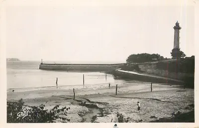 Saint-Georges-de-Didonne — O farol e a ponta — Edições Gaby