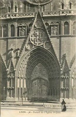 LYON - 78 - Portail da Igreja São João — editor não identificado