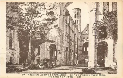 Antiga Abadia de Jumièges — Nef da Igreja de Nossa Senhora — Vista tirada do coro