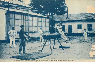 Escola Normal de Ginástica e Esgrima — Joinville-le-Pont (Seine) — Rayniel, Editor