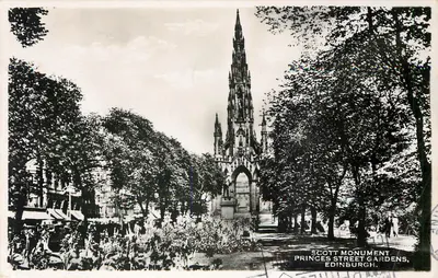 Monumento Scott — Jardins da Princes Street — Publicado por E. T. W. Dennis & Sons Ltd.