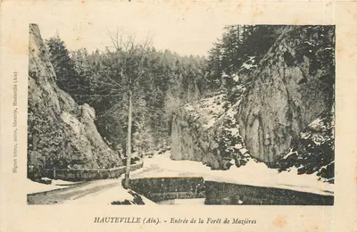 Hauteville (Ain) — Entrada da Floresta de Mazières — Mignon Frères, livraria, Hauteville (Ain)