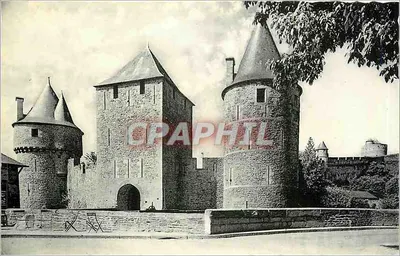 Fougères — O Castelo, a Entrada — Cie des Arts Photographiques, 44, rue Le Tellier, Paris