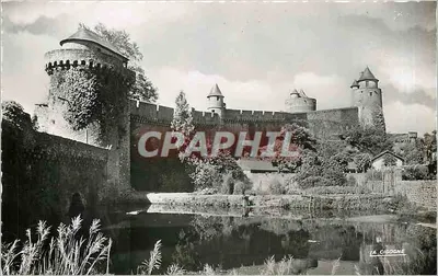 Fougères — O castelo (século XIV) — Torres de Coigny, Guibé, Melusine — Edição La Cigogne