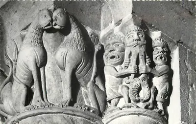 Aulnay-de-Saintonge — Igreja romana séculos XI-XII — Capitel