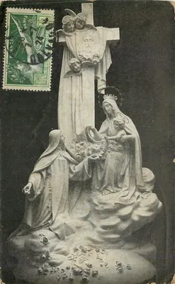 Grupo escultórico sobre a capela das Carmelitas de Lisieux — número de série não visível