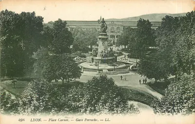 LYON — Praça Carnot — Estação Perrache — LL. — n° 498