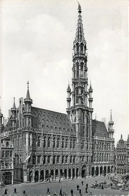 Praça da Bolsa — Hotel de Cidade — Editor E. Thill, Bruxelas, n° 2