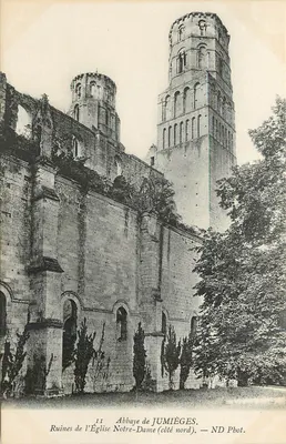 Ruínas da Igreja Notre-Dame — Abadia de Jumièges — ND Phot.