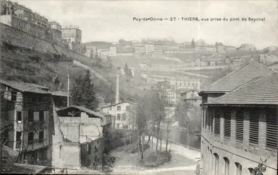 Thiers — vista tirada do ponte de Seychal — Puy-de-Dôme — 27
