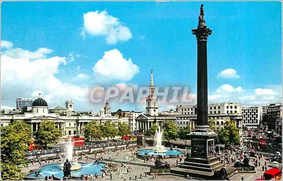Trafalgar Square — Galeria Nacional e coluna Nelson — John Hinde Ltd.