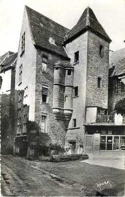Sarlat (Dordogne) — Hôtel du XVème siècle, rue des Consuls — Éditions ARGRA