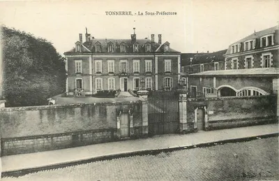 Tonnerre - A Subprefeitura — editor: Impreensas Reunidas de Nancy