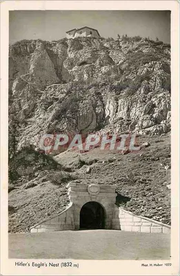 Ninho da Águia de Hitler (1832 m) — vista do túnel de entrada e do edifício sobre rocha — Fot. H. Huber 1022