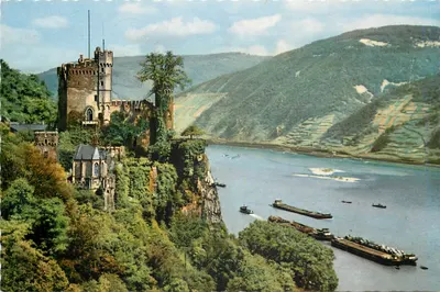 Schloss Rheinstein — Panoramablick über den Rhein — Hans Andres, Hamburg