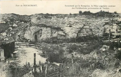 Fort de DOUAUMONT — Apelidado pelo Komprinz, o Pilar Angular Nordeste das Fortificações Permanentes de Verdun.