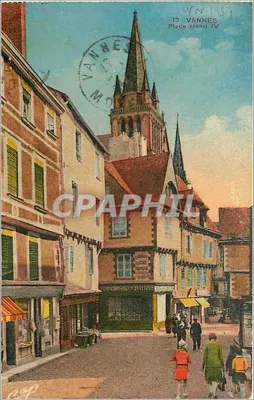 Vannes — Place Henri IV — editor C.° des Arts, Schiltigheim