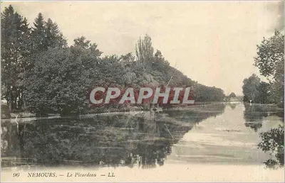 Nemours — O Lago Picarneau
